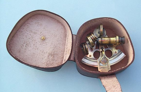 Stanley London Premium 3-Inch Antique Brass Sextant inside the Leather Case Body 