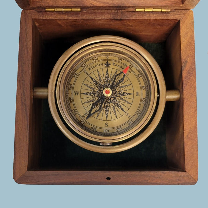 Stanley London Engravable Small Boxed Compass With Beveled Glass Lid